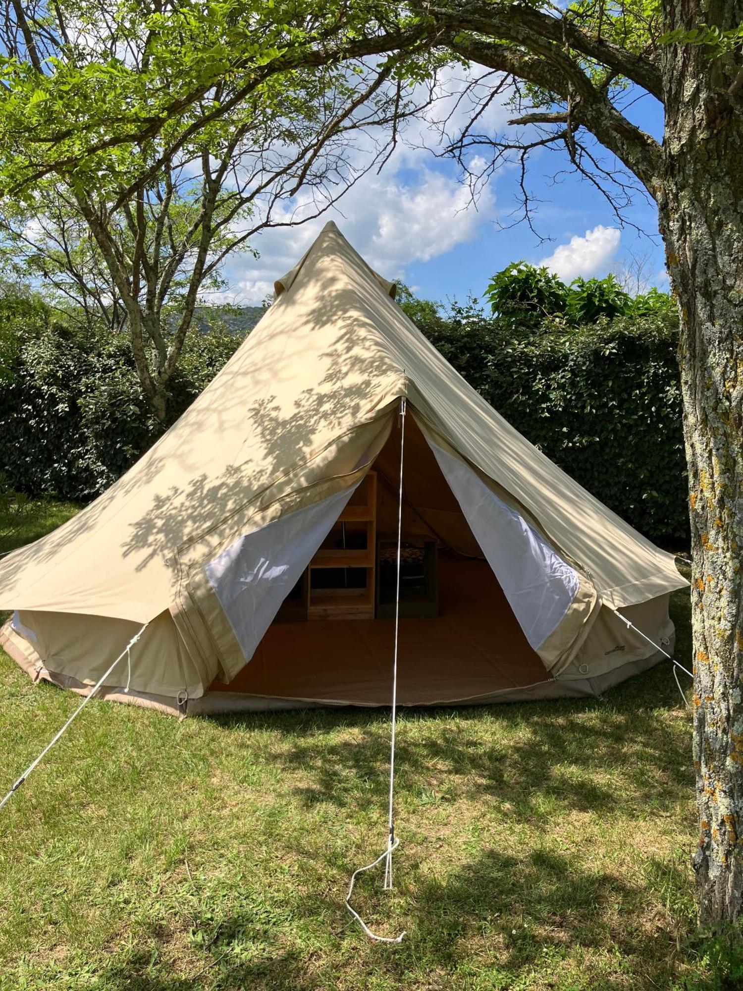 Camping Carrefour De L'Ardeche Saint-Remeze 외부 사진